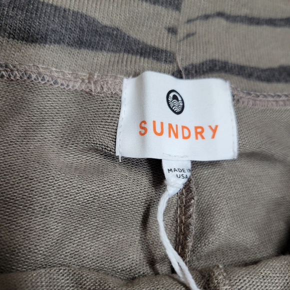 Sundry Cheetah Sweatpants 2 Women's Waist 28" Inseam 28" - Picture 7 of 7